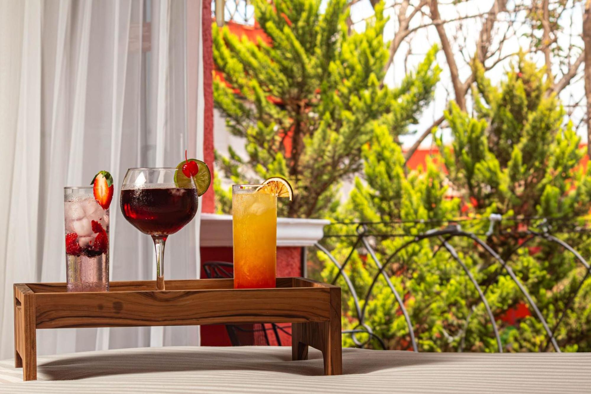 فندق وسبا ومركز مؤتمرات إكستابان دي لا سال ماريوت المظهر الخارجي الصورة Cocktails at the hotel