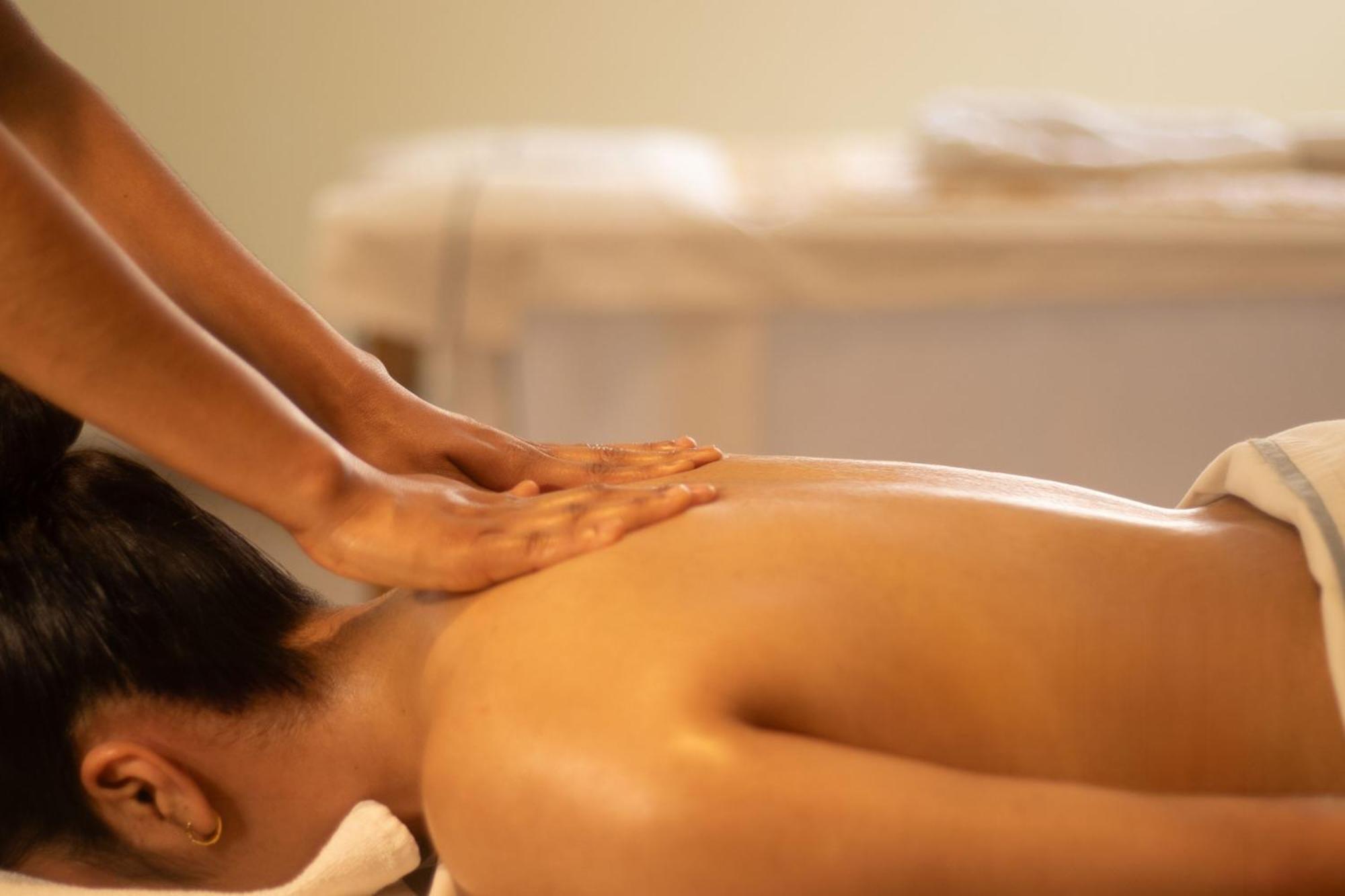 فندق وسبا ومركز مؤتمرات إكستابان دي لا سال ماريوت المظهر الخارجي الصورة Ayurvedic massage