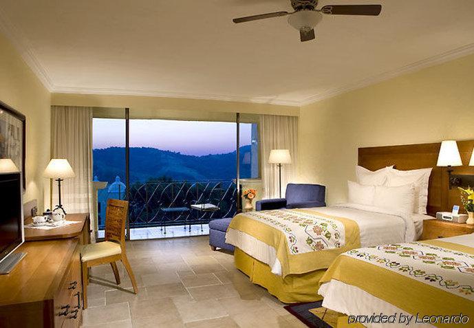 فندق وسبا ومركز مؤتمرات إكستابان دي لا سال ماريوت المظهر الخارجي الصورة A guest room at the Hilton Los Cabos