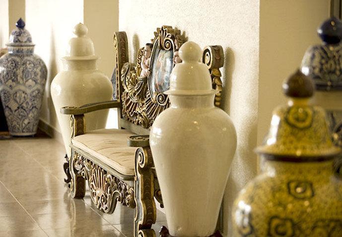 فندق وسبا ومركز مؤتمرات إكستابان دي لا سال ماريوت المظهر الخارجي الصورة A Ming dynasty porcelain vase