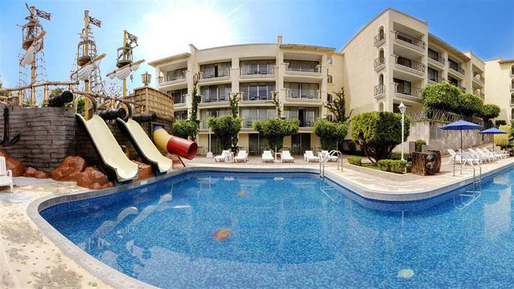 فندق وسبا ومركز مؤتمرات إكستابان دي لا سال ماريوت المظهر الخارجي الصورة The swimming pool at the hotel